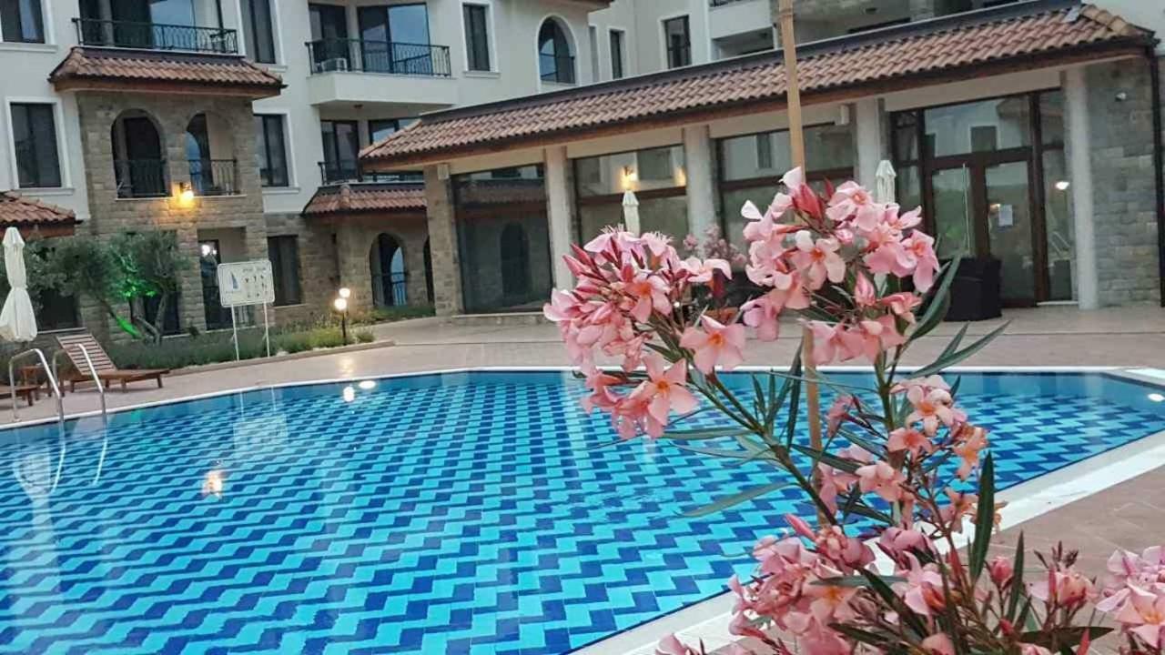 Sarafovo D&V Apartments ブルガス エクステリア 写真