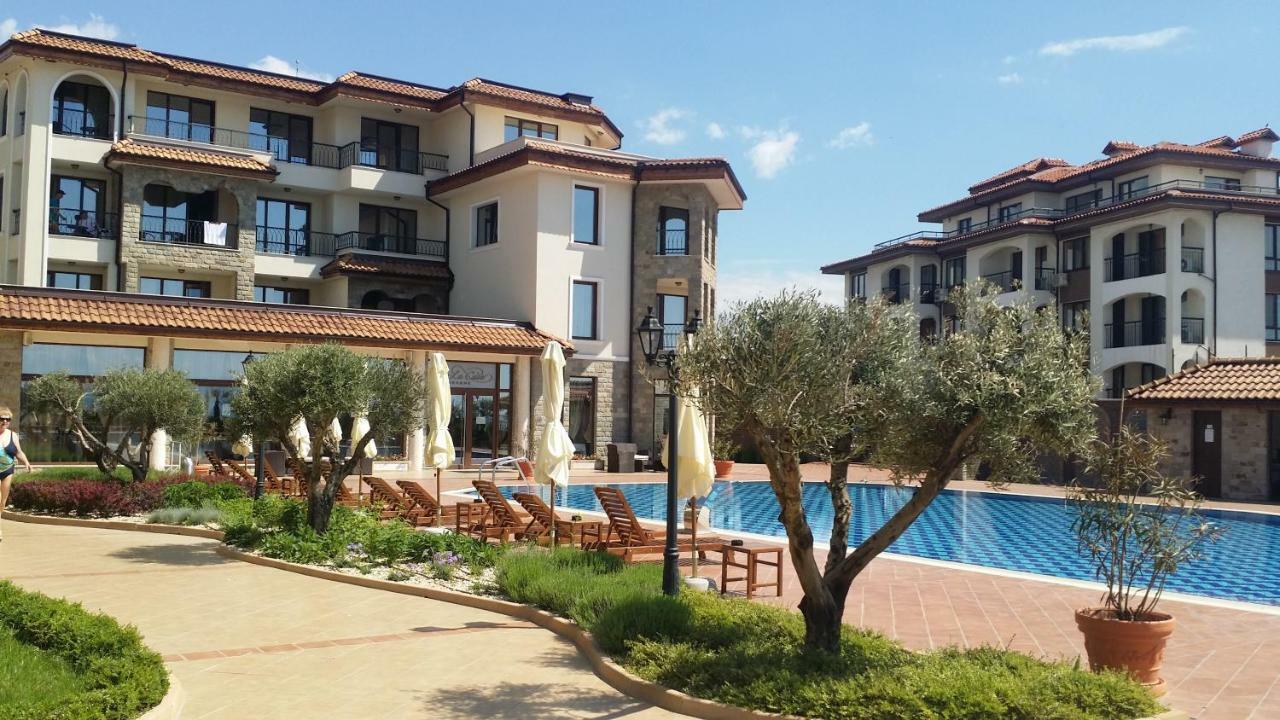 Sarafovo D&V Apartments ブルガス エクステリア 写真